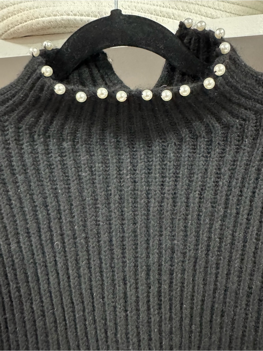 BCBG Black Chunky Knit Pearl Embellished Sweater Size S - Picture 4 of 9